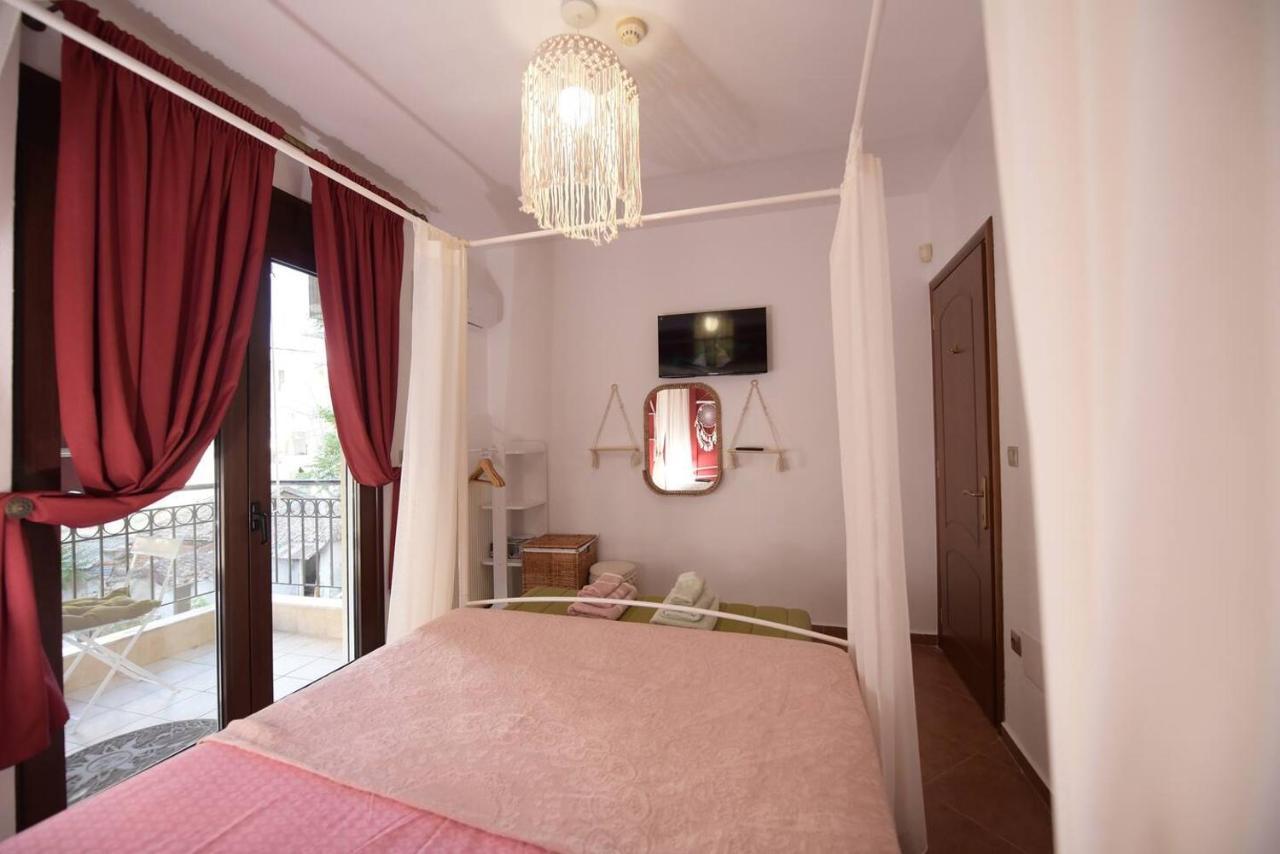 Amalfi Luxury Apartment Комотіні Екстер'єр фото